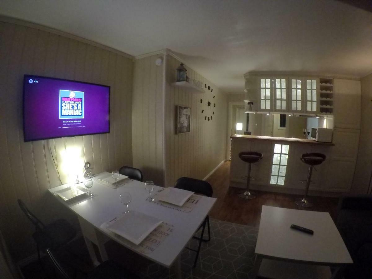 Apartment Near The Airport Тромсё Экстерьер фото