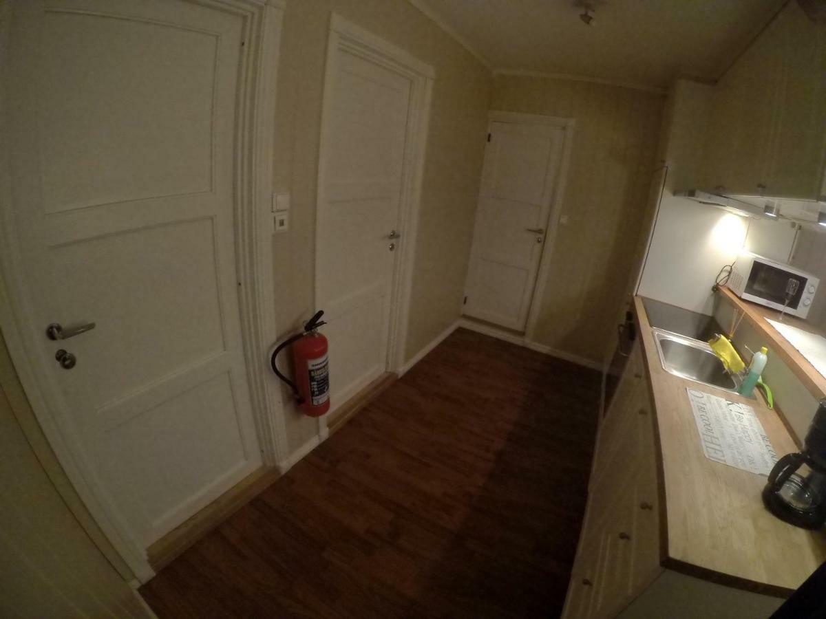Apartment Near The Airport Тромсё Экстерьер фото