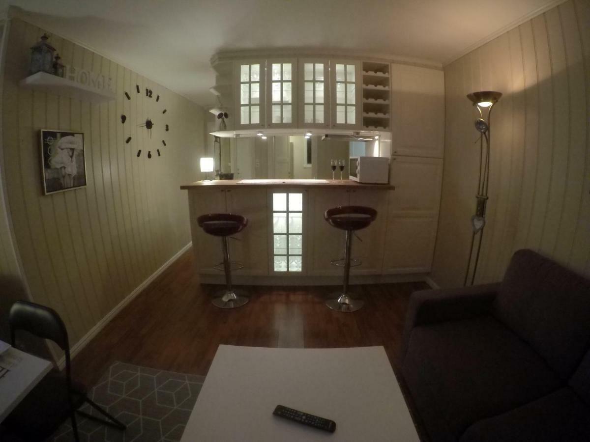 Apartment Near The Airport Тромсё Экстерьер фото